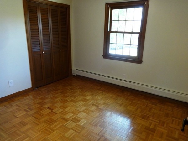 10 Jennifer Road Wakefield, MA 01880 - Photo 11 of 20 Gallery Image 11