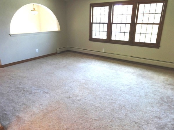 10 Jennifer Road Wakefield, MA 01880 - Photo 3 of 20 Gallery Image 3