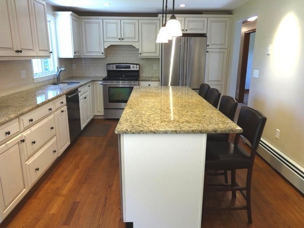 10 Jennifer Road Wakefield, MA 01880 - Photo 5 of 20 Gallery Image 5