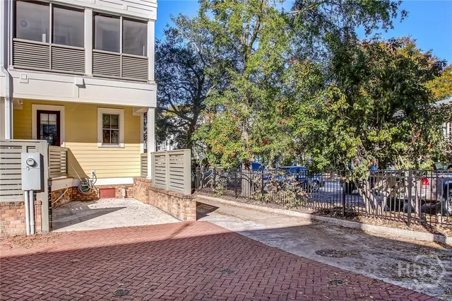 $4,000 | 712 Tattnall Street, Savannah, GA 31401