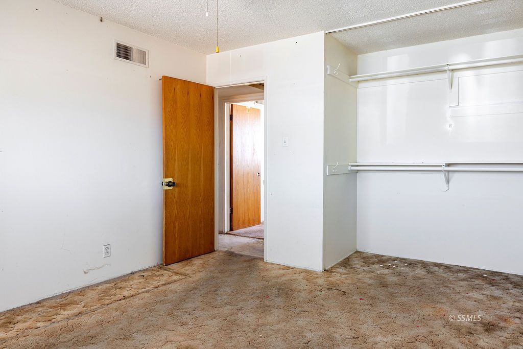 429 Lenore Street Ridgecrest, CA 93555 - Photo 17 of 26 Gallery Image 17