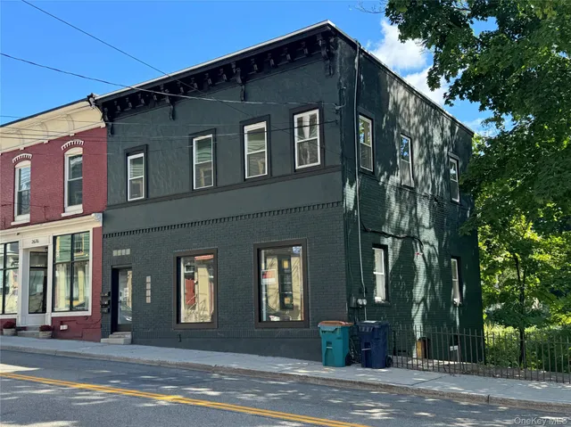 $2,600 | 2674 West Main Street, Wappingers Falls, NY 12590