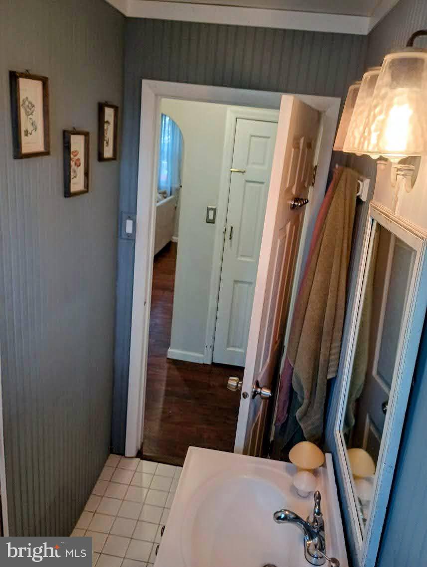 219 Front Street Fieldsboro, NJ 08505 - Photo 26 of 48