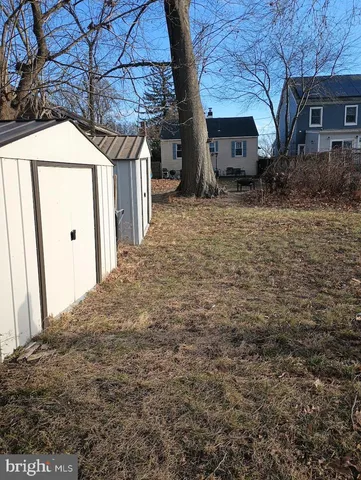 $315,000 | 219 Front Street, Fieldsboro, NJ 08505