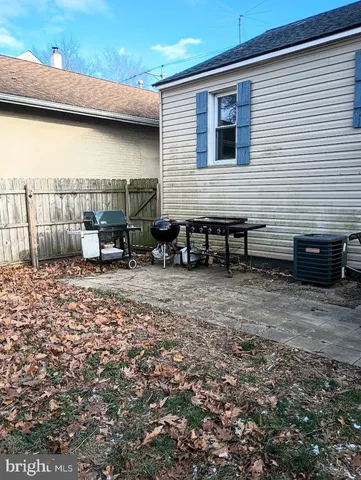 $315,000 | 219 Front Street, Fieldsboro, NJ 08505