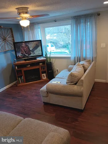 $315,000 | 219 Front Street, Fieldsboro, NJ 08505