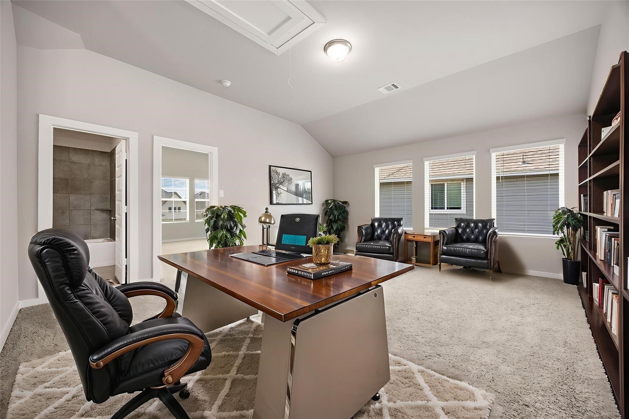 5814 Wayne Way Rosenberg, TX 77471 - Photo 20 of 44
Office Room