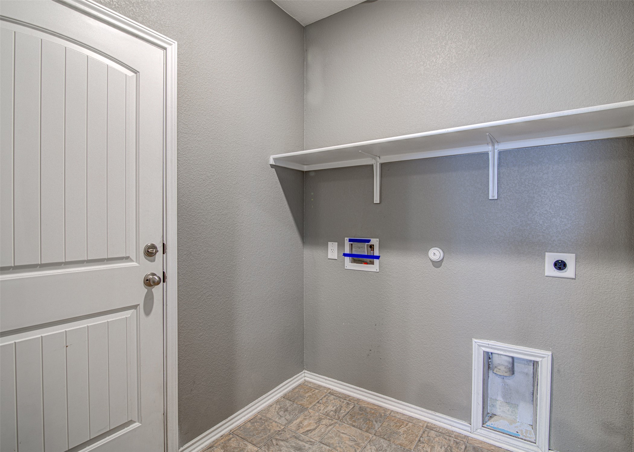 1916 Dragonfly Loop Bastrop, TX 78602 - Photo 10 of 33 a view of small space