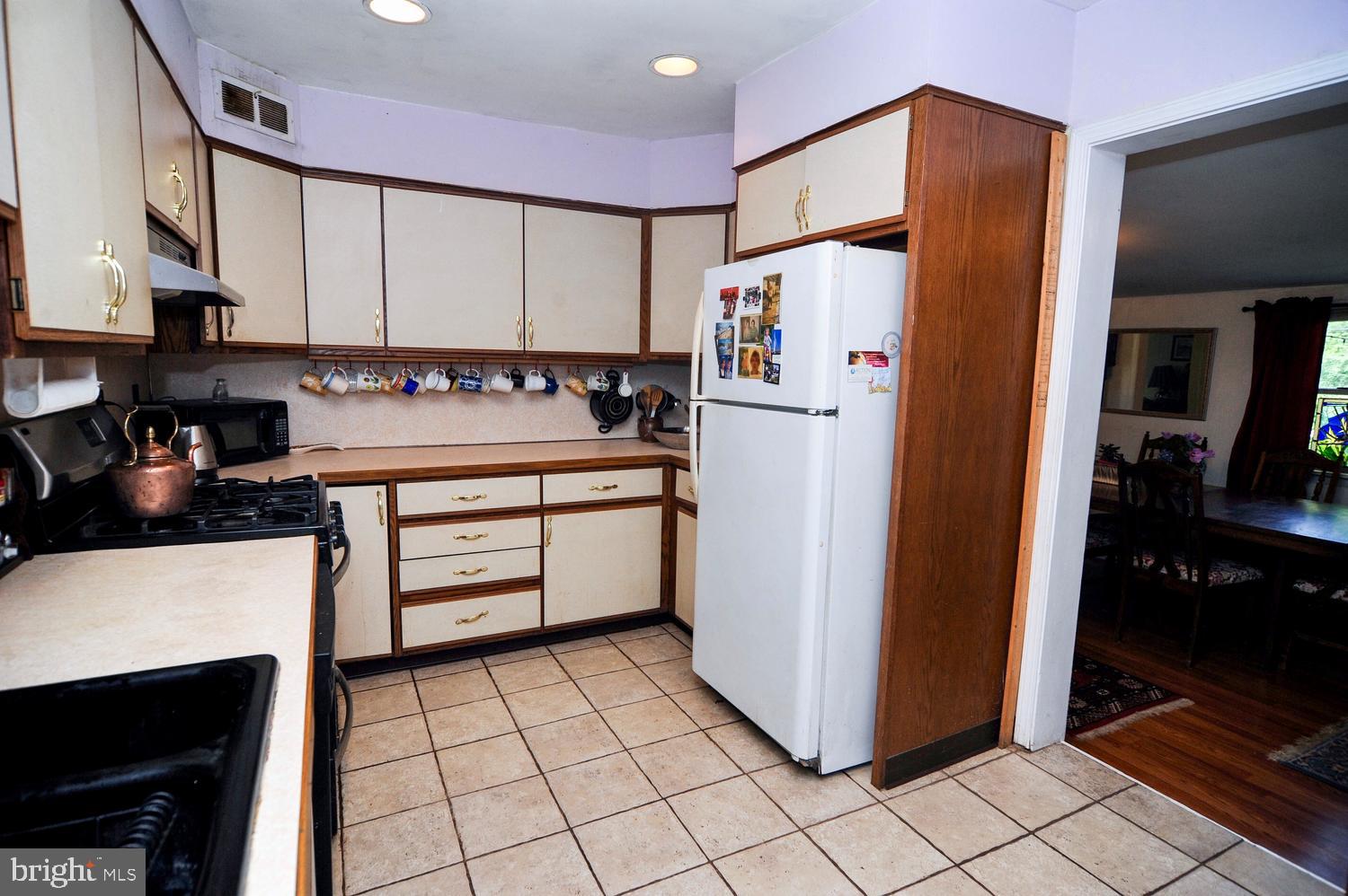 2360 Byberry Road Hatboro, PA 19040 - Photo 8 of 26 Kitchen