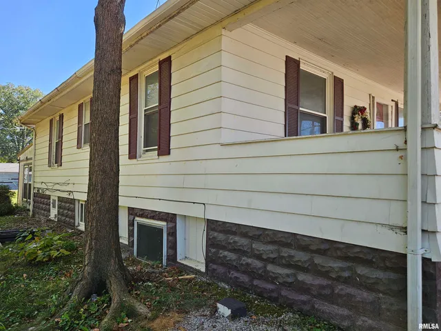 $29,900 | 505 North James Street, Centralia, IL 62801