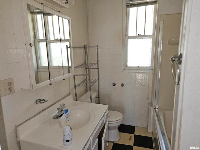 $29,900 | 505 North James Street, Centralia, IL 62801