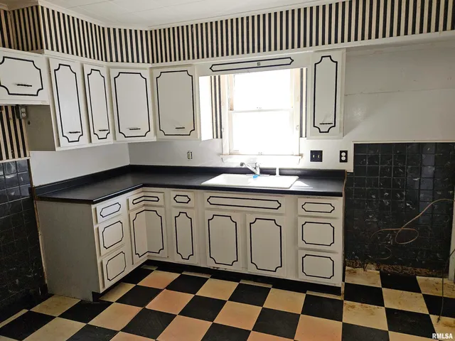 $29,900 | 505 North James Street, Centralia, IL 62801