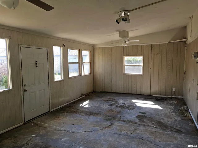 $29,900 | 505 North James Street, Centralia, IL 62801