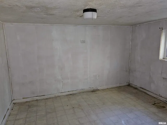 $29,900 | 505 North James Street, Centralia, IL 62801