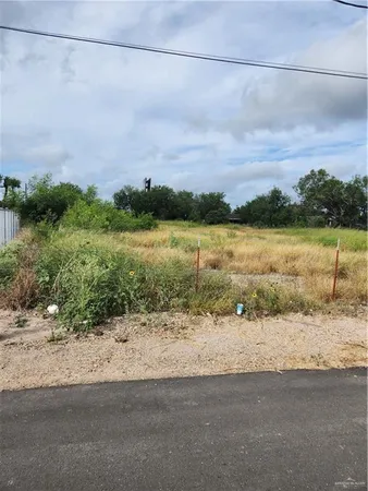 $65,000 | 706 1st Street, Sullivan City, TX 78595