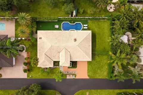 $1,700,000 | 7400 Southwest 170th Terrace, Palmetto Bay, FL 33157