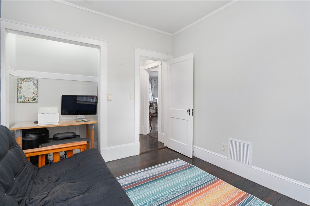 114 Ridgewood Road Middletown, RI 02842 - Photo 15 of 38