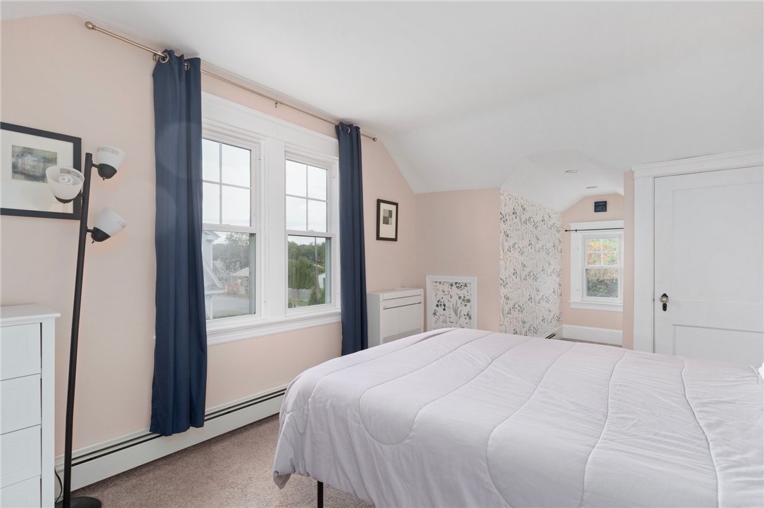 114 Ridgewood Road Middletown, RI 02842 - Photo 18 of 38