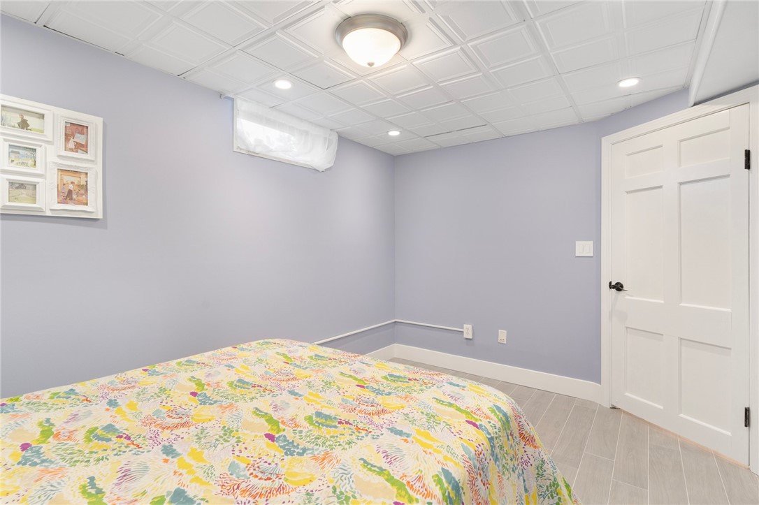 114 Ridgewood Road Middletown, RI 02842 - Photo 24 of 38