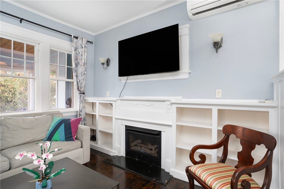 114 Ridgewood Road Middletown, RI 02842 - Photo 6 of 38