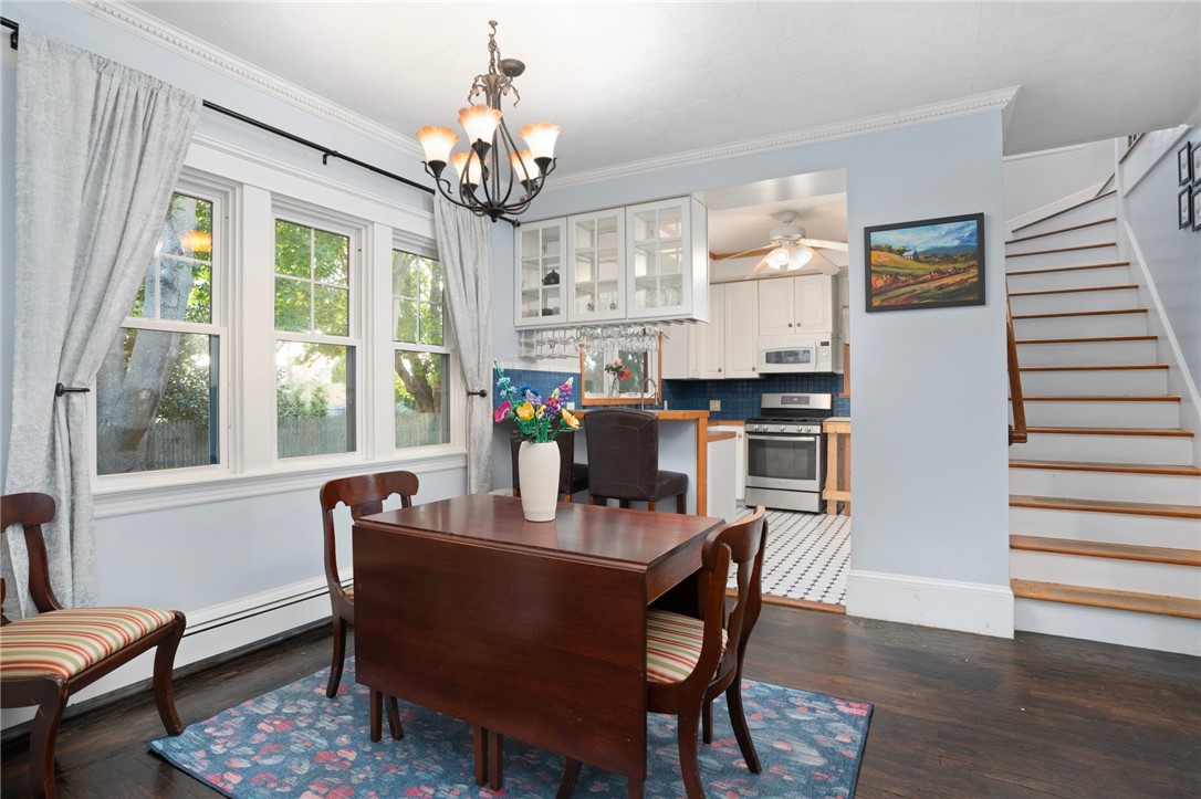 114 Ridgewood Road Middletown, RI 02842 - Photo 8 of 38