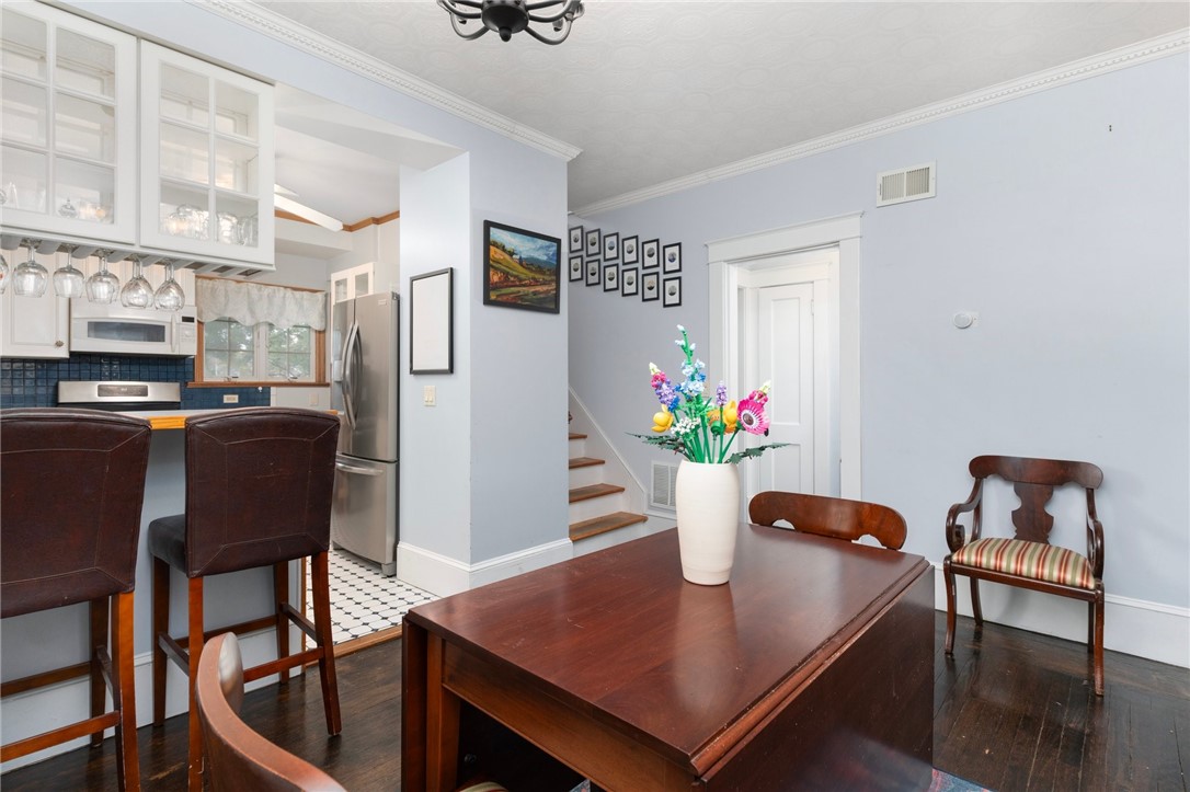 114 Ridgewood Road Middletown, RI 02842 - Photo 10 of 38