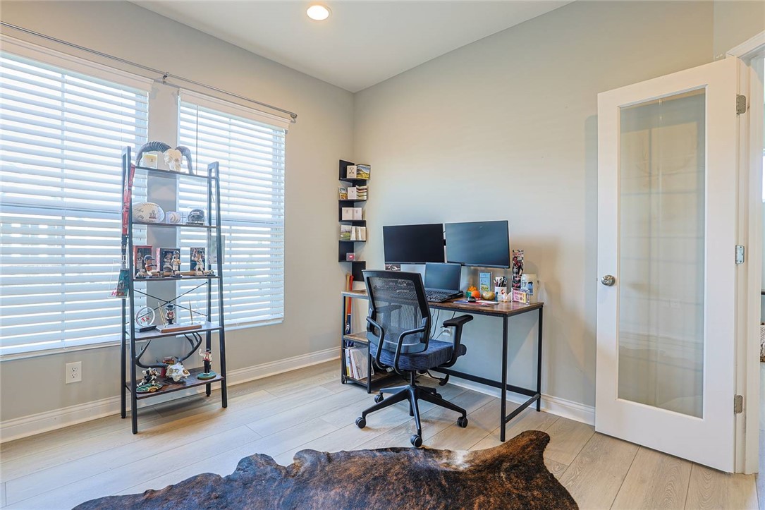 5013 Arena Court Hamilton, OH 45011 - Photo 17 of 41 This versatile space provides a comfortable home office environment.