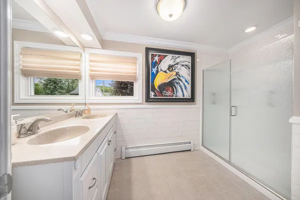 $899,900 | 329 Pamela Circle, Brooklyn, MI 49230