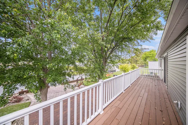 $899,900 | 329 Pamela Circle, Brooklyn, MI 49230