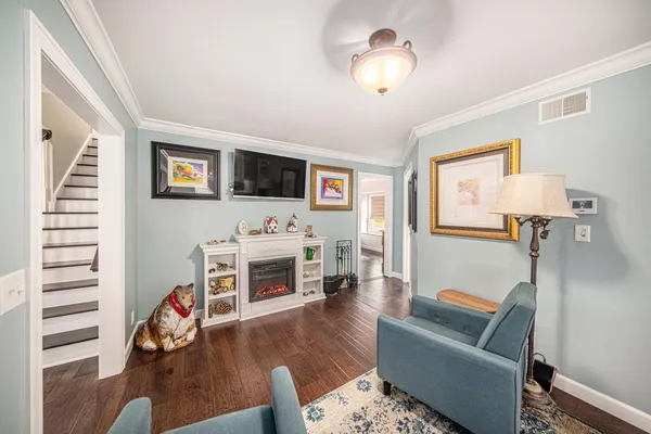 $899,900 | 329 Pamela Circle, Brooklyn, MI 49230