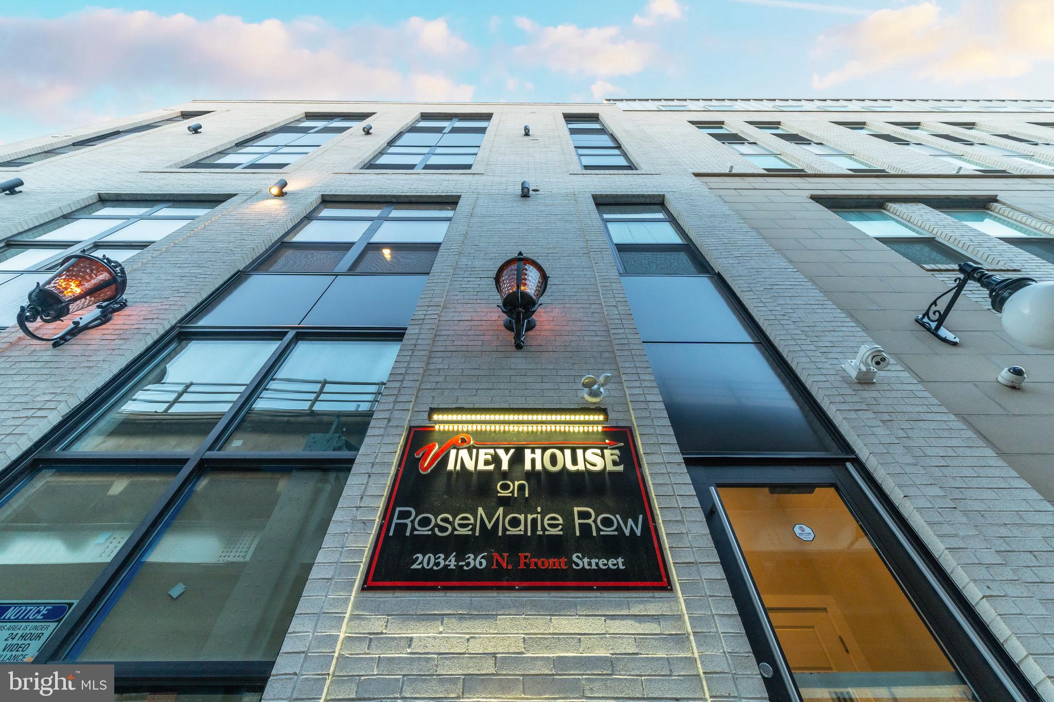 2034 North Front St Unit 4  