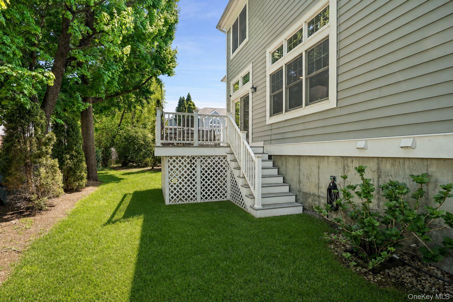 23 Brookridge Court Rye Brook, NY 10573 - Photo 20 of 22 Backyard