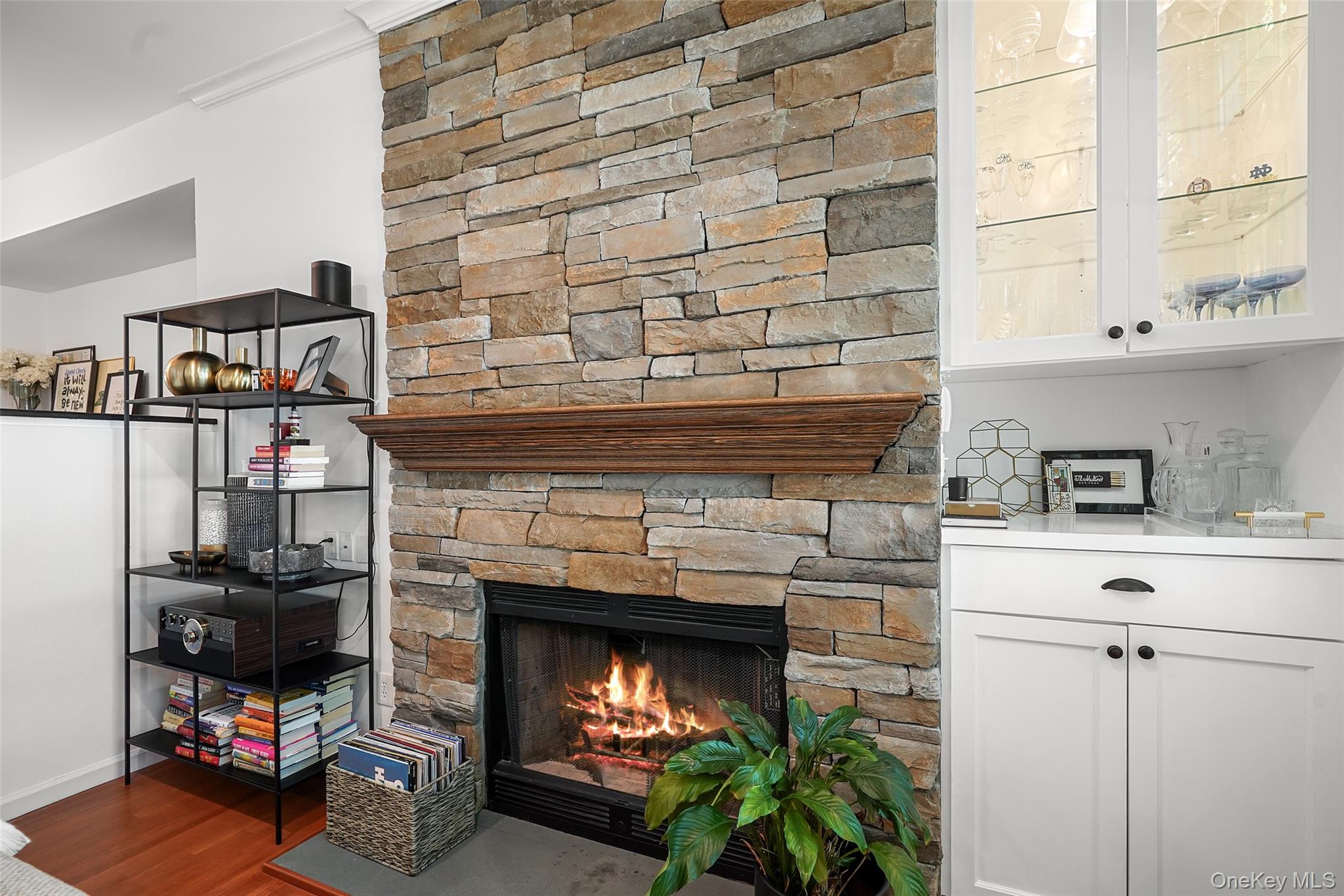 23 Brookridge Court Rye Brook, NY 10573 - Photo 3 of 22 Living Room