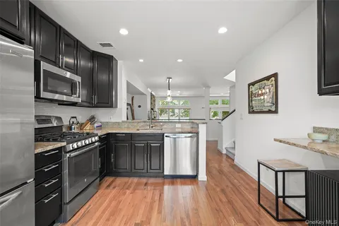 $815,000 | 23 Brookridge Court, Rye Brook, NY 10573