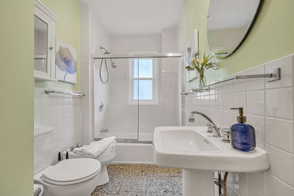 308 Warren Street Needham, MA 02492 - Photo 10 of 21 Gallery Image 10
