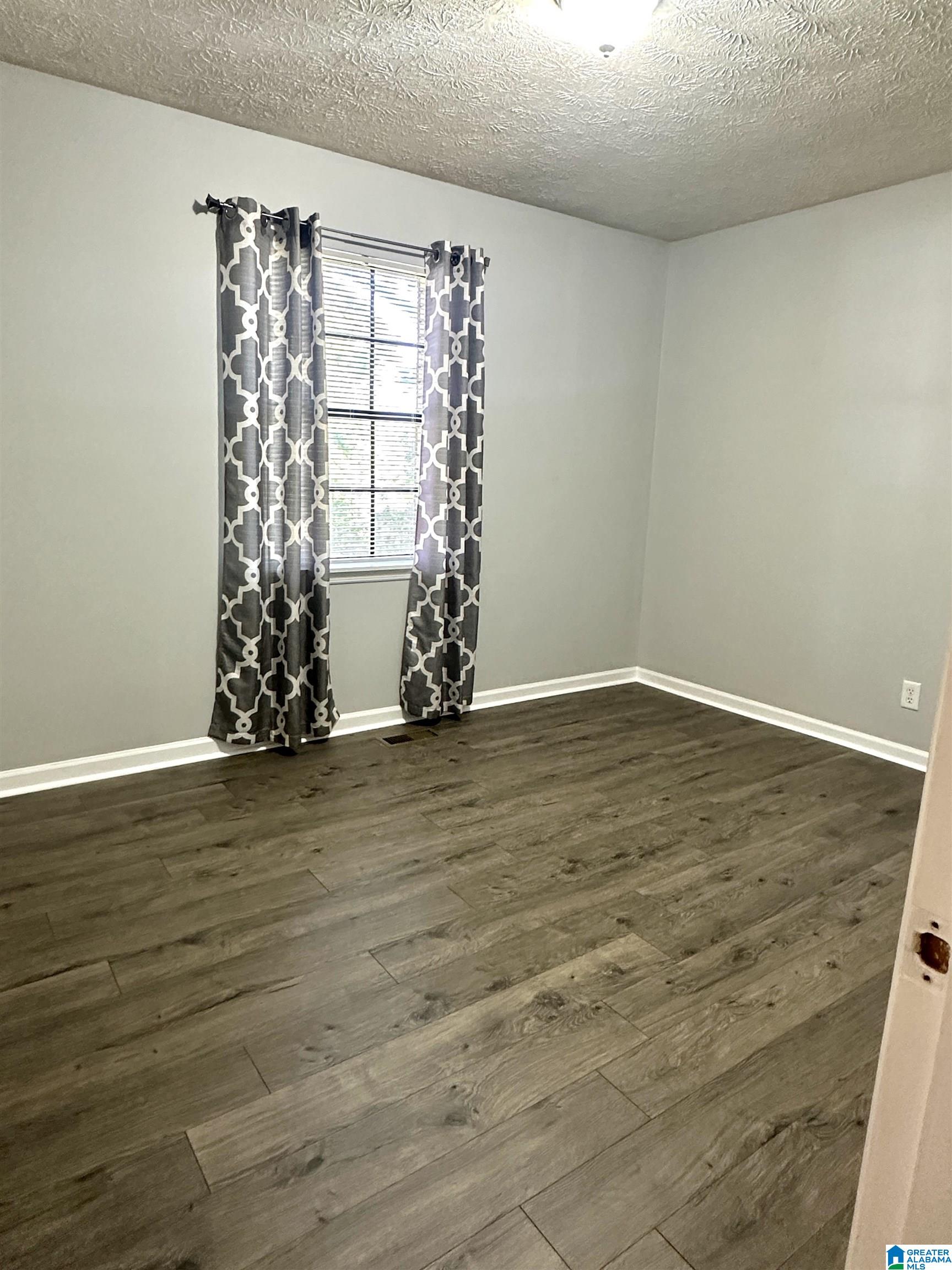 1504 Maple Drive Weaver, AL 36277 - Photo 11 of 33
