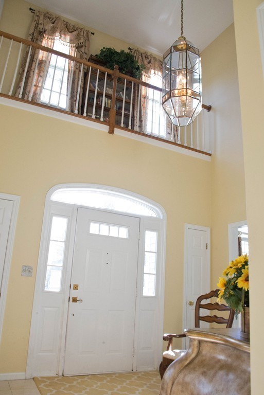 46 Barnard Road Marlborough, MA 01752 - Photo 4 of 25 Gallery Image 4