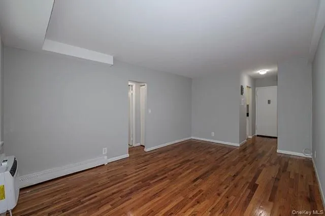 $1,925 | 985 Oceanfront, Unit 9, Long Beach, NY 11561