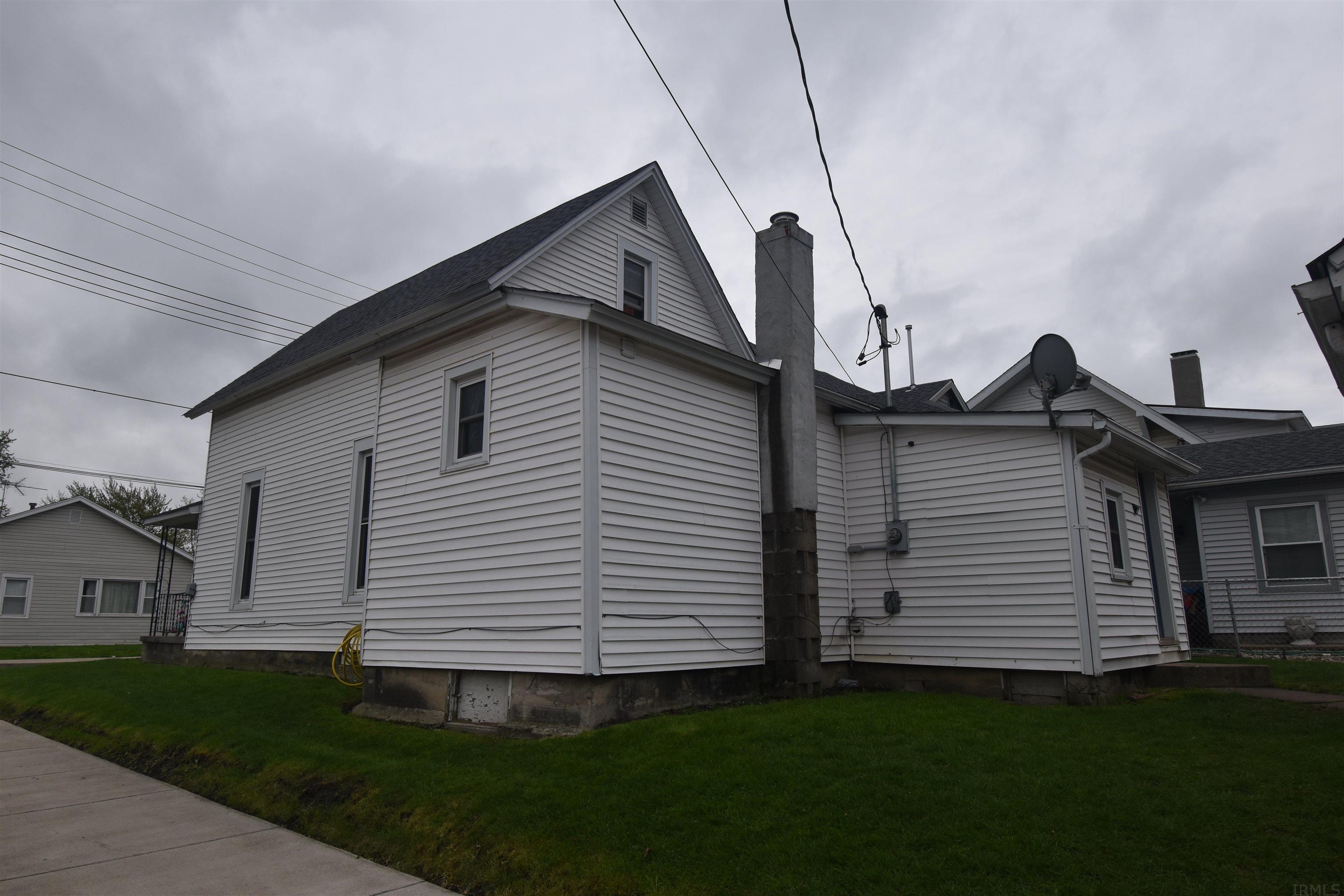 358 Sims Street Frankfort, IN 46041 - Photo 2 of 3