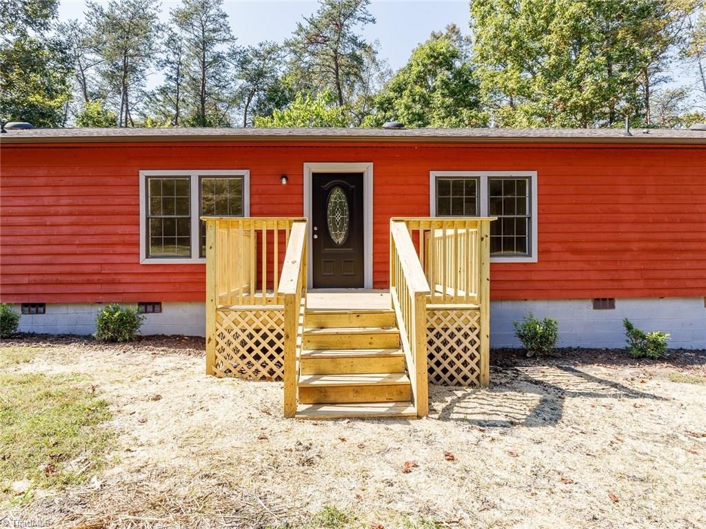 374 Moore Road Elon, NC 27244 - Photo 4 of 32 Gallery Image 4