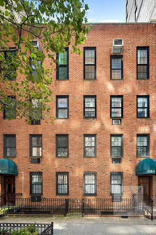 $1,300,000 | 312-314 East 50th Street, Unit 4E | Midtown East