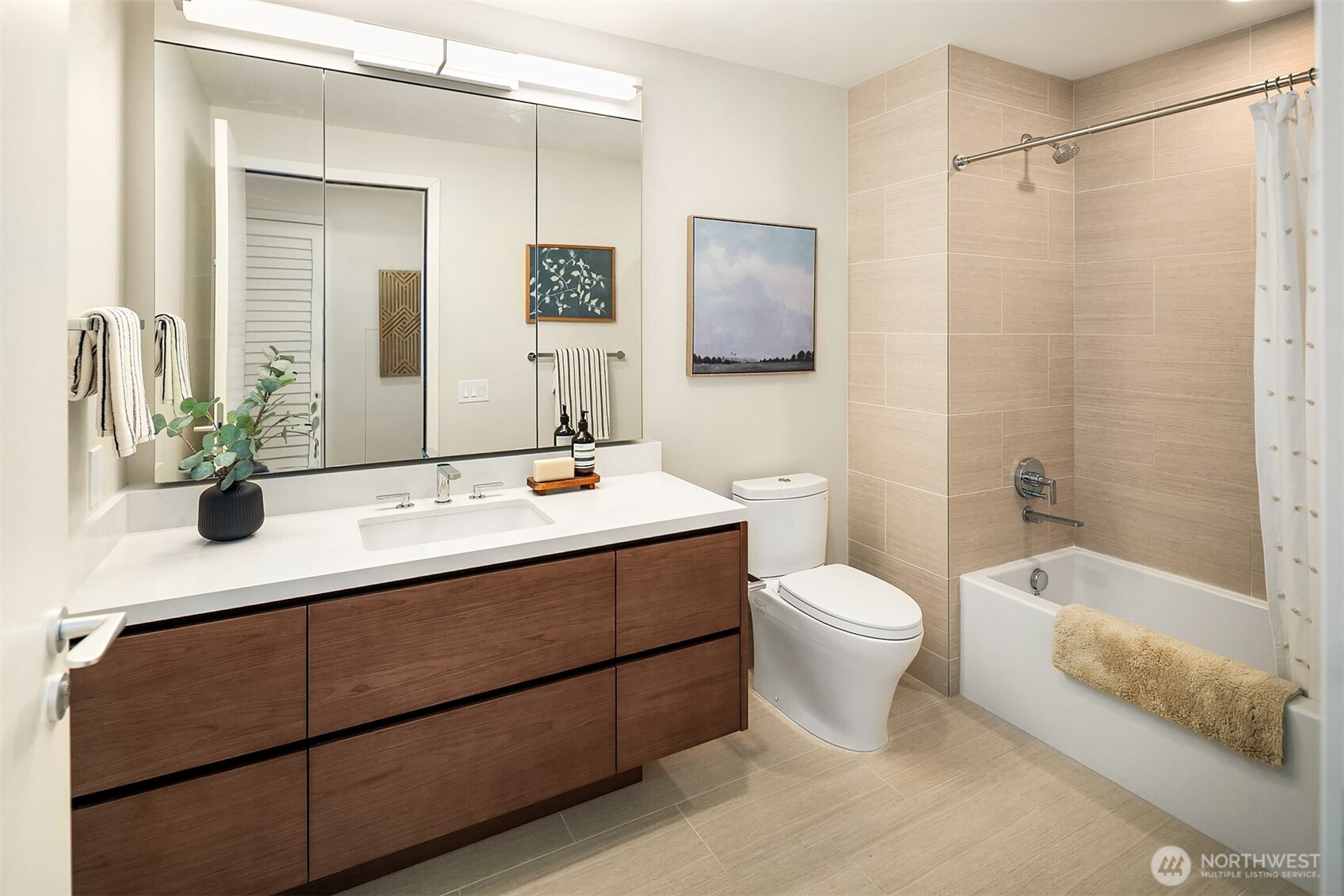 121 Stewart Street, Unit 3208 Seattle, WA 98101 - Photo 8 of 20