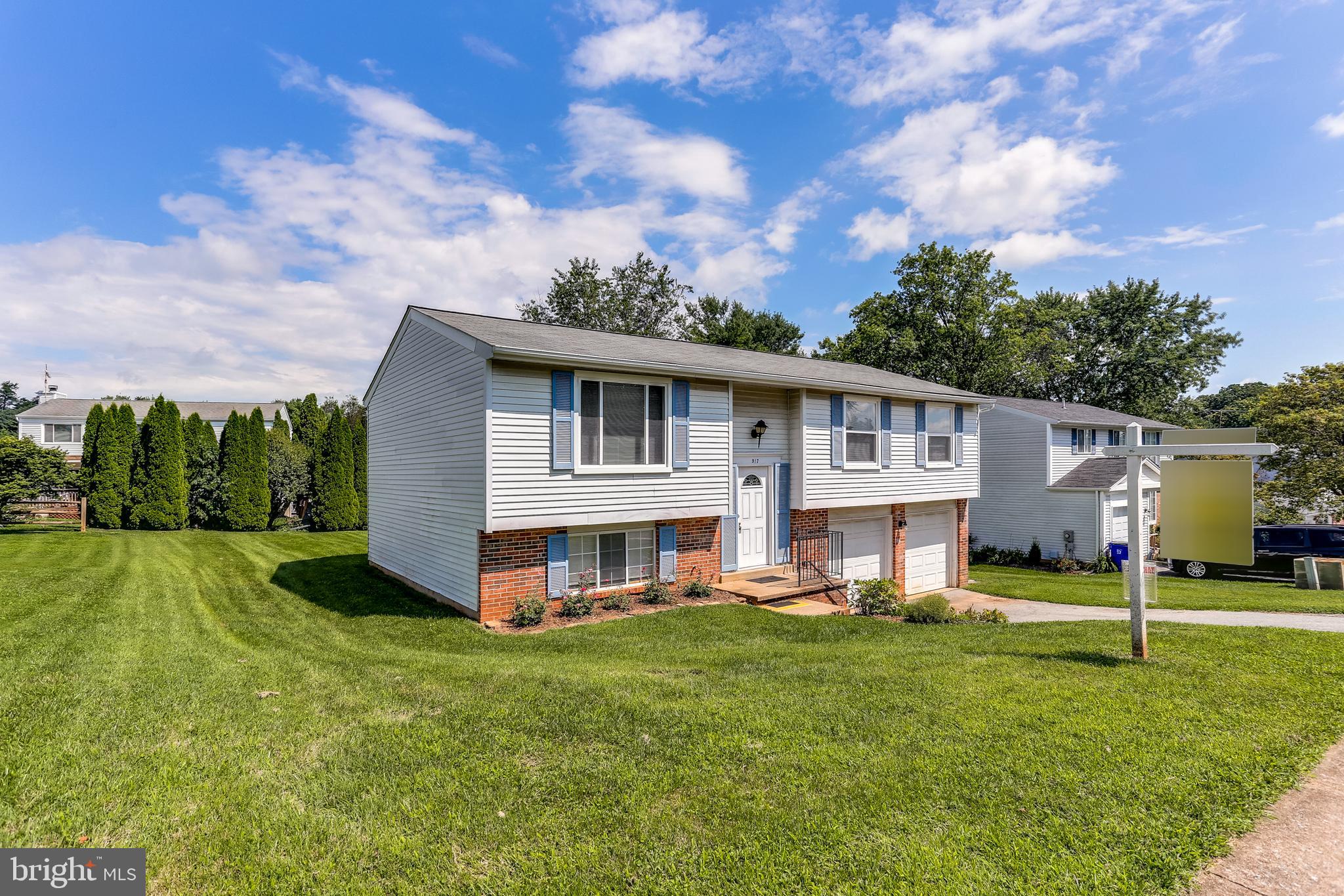917 Merridale Boulevard Mount Airy, MD 21771 - Photo 2 of 37