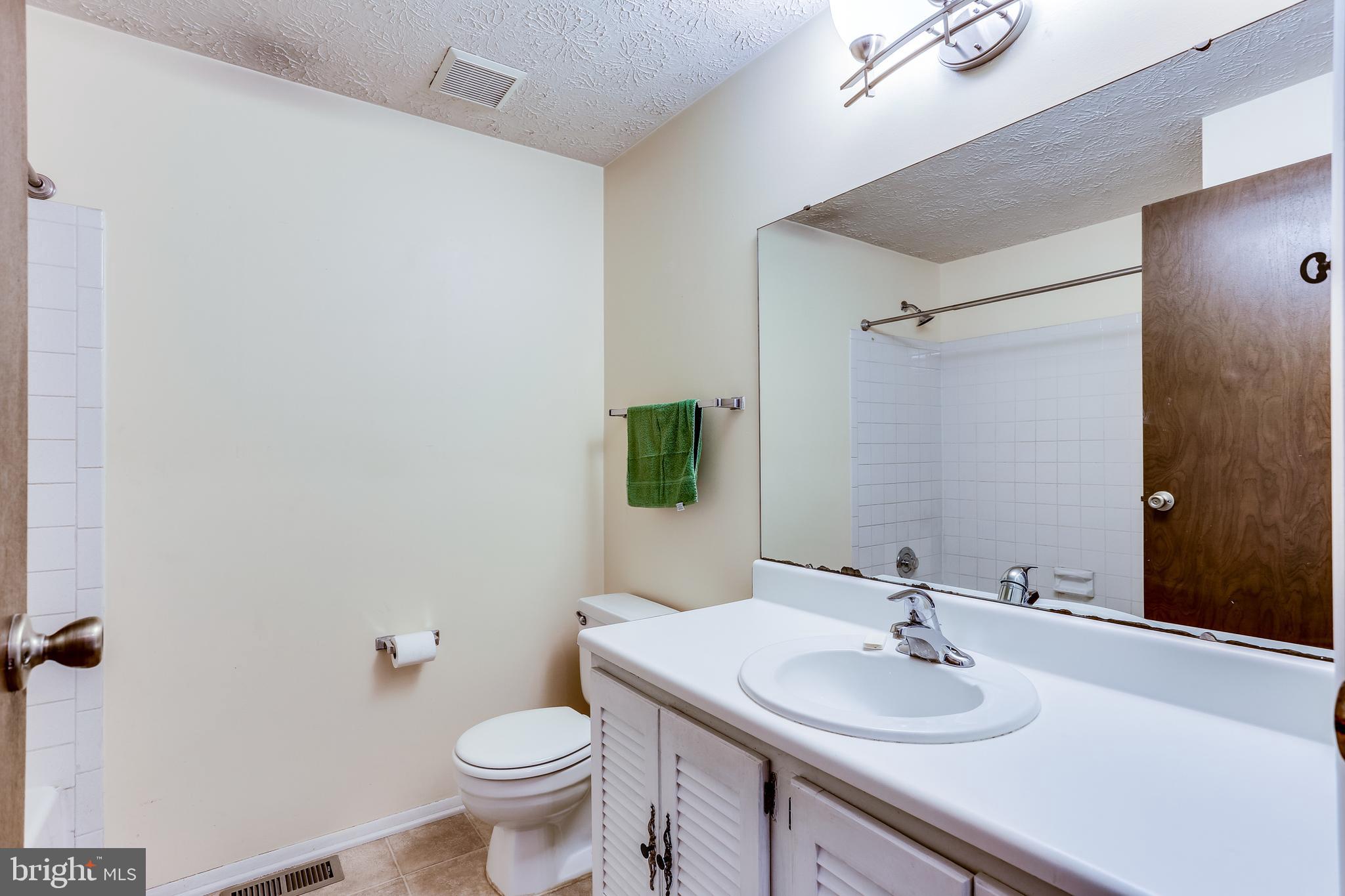 917 Merridale Boulevard Mount Airy, MD 21771 - Photo 15 of 37