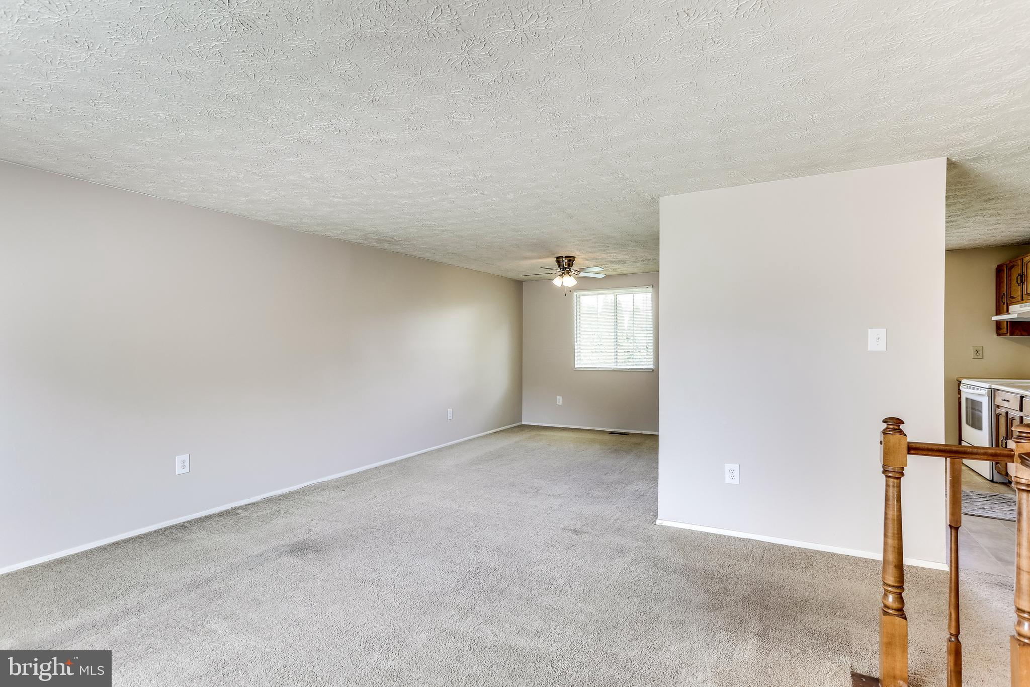 917 Merridale Boulevard Mount Airy, MD 21771 - Photo 4 of 37