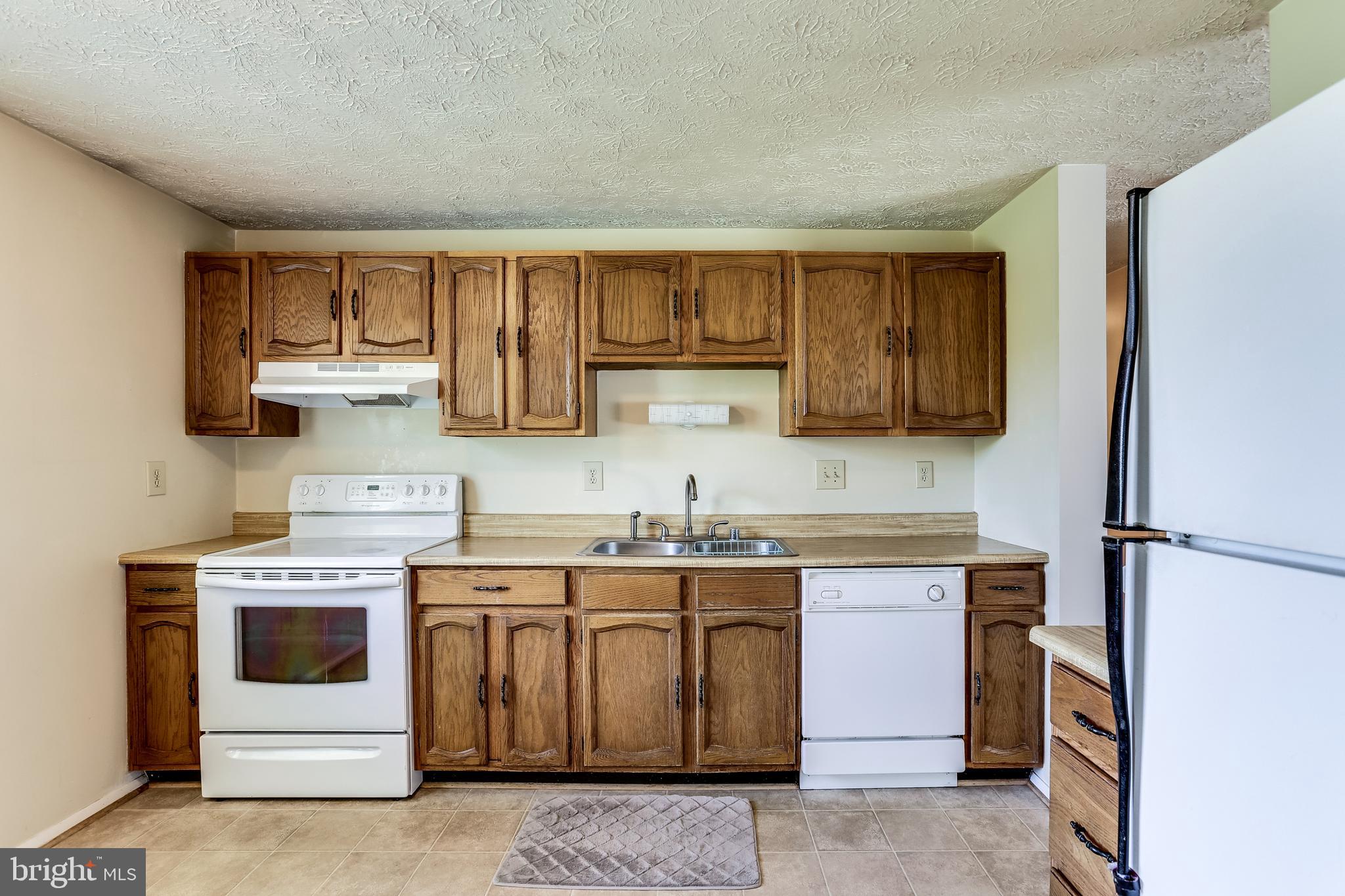 917 Merridale Boulevard Mount Airy, MD 21771 - Photo 10 of 37