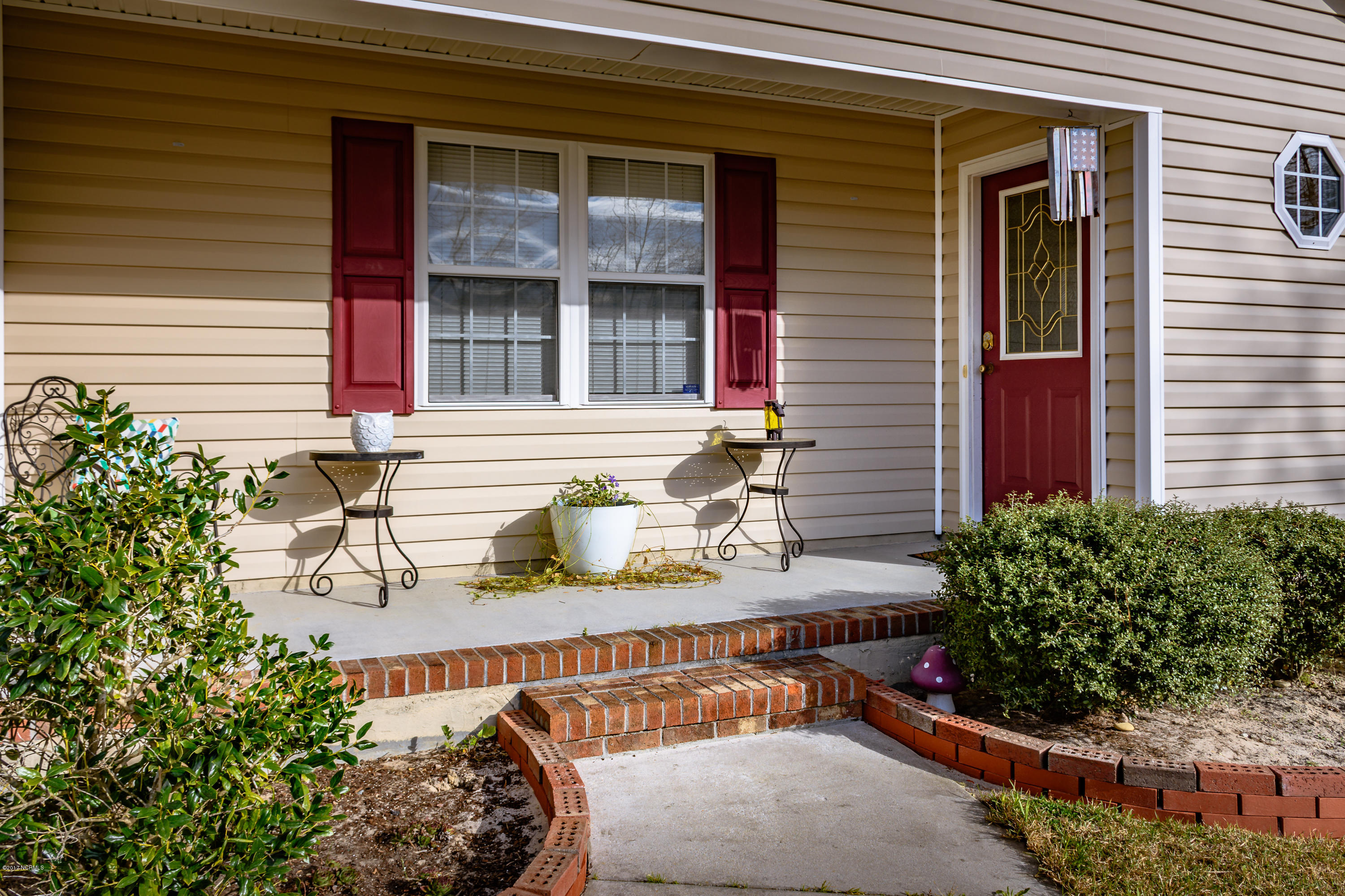 388 Nine Mile Road Maple Hill, NC 28454 - Photo 2 of 33 (04 of 33) 388 9 Mile Rd-1