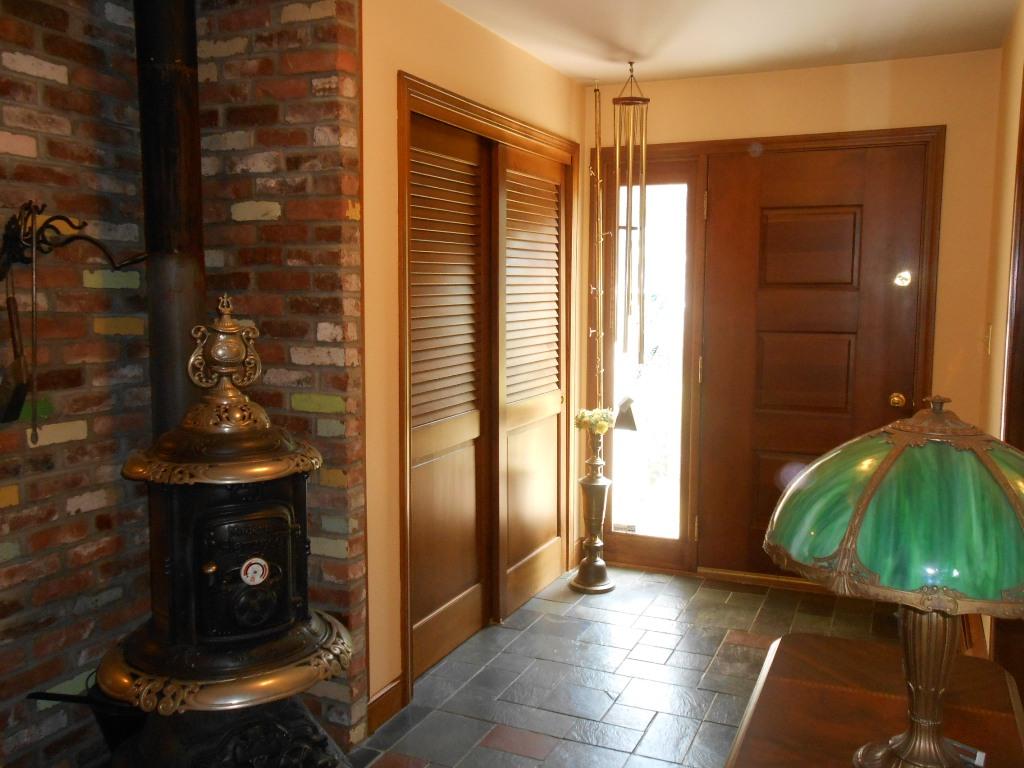 109 Ralyn Road Cotuit, MA 02635 - Photo 3 of 35 5