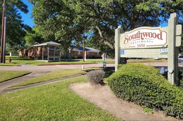 $783 | 2050 South Byrd Avenue, Shepherd, TX 77371