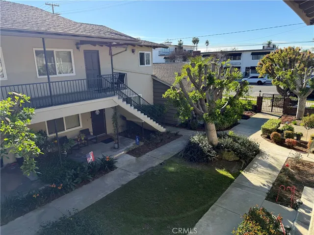 $1,900 | 554 South Barranca Avenue, Covina, CA 91723